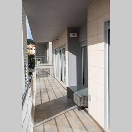 Bay Residence Apartamento - Piscina เซามาร์ทินโญโดปอร์โต ภายนอก รูปภาพ