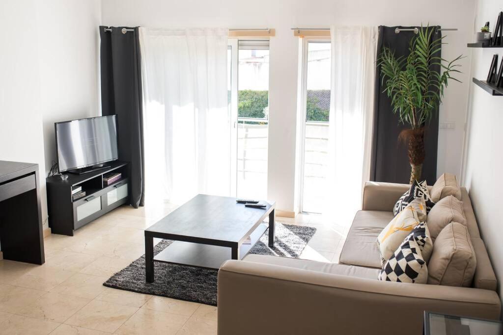 Bay Residence Apartamento - Piscina เซามาร์ทินโญโดปอร์โต ภายนอก รูปภาพ